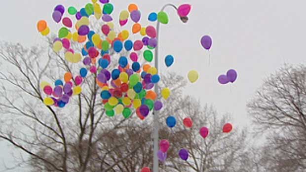 Balloons in memory of Delonna Sullivan