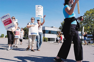 Striking OPSEU workers