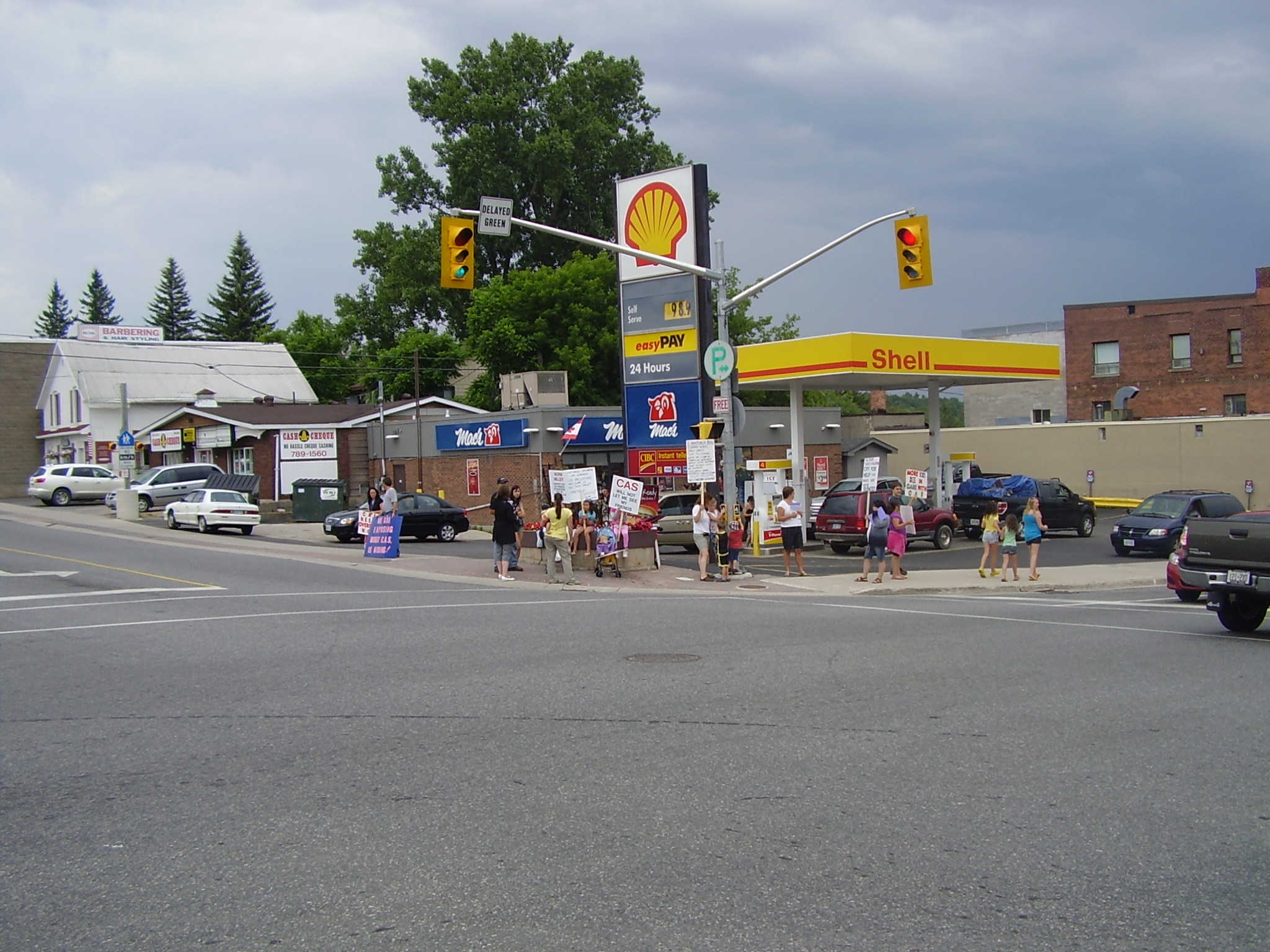 Rally for accountability of children's aid, Huntsville Ontario