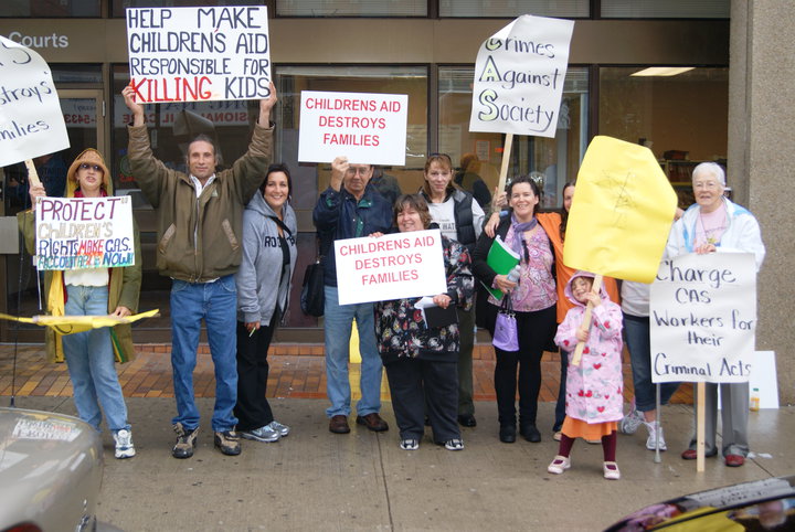 Jackie Chiasson, Brian Caldwell, Catherine Frei, Vern Beck, Karyn-Lee White, Chrisitne Rupert, Wanda and Mickey Carter.