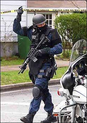 Halifax Policeman leaving Shirley Street standoff